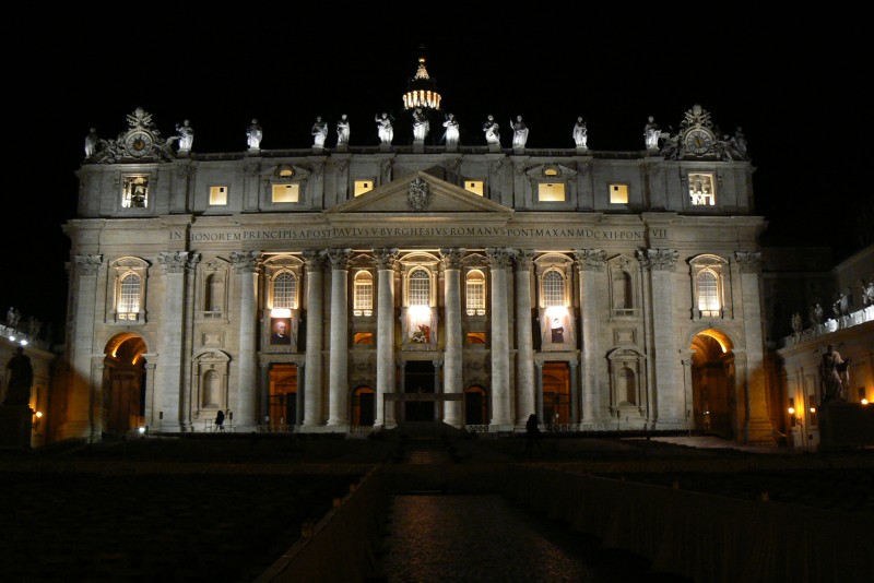 35 Piazza San Pietro